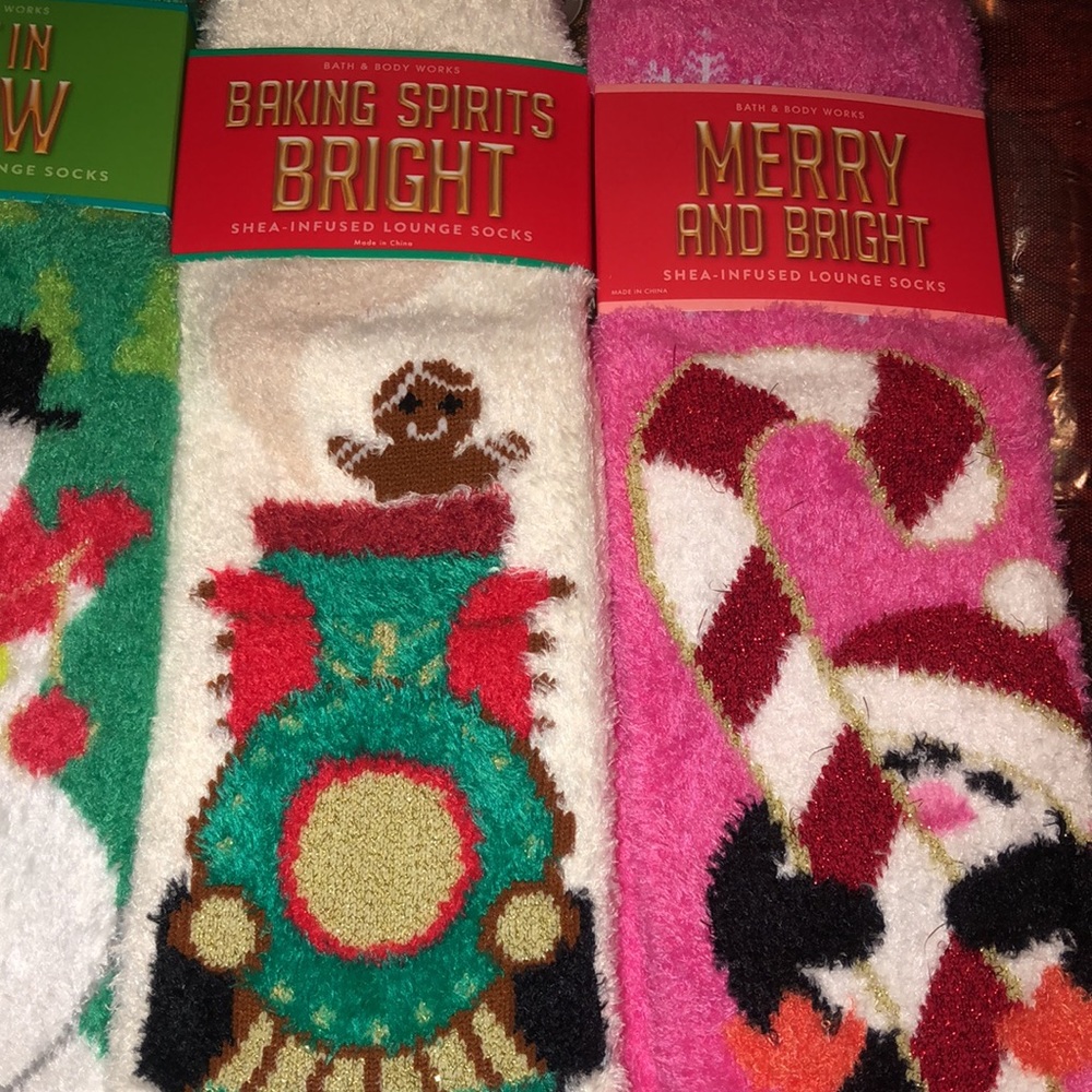 Bath and body Works  Shea infused socks a set of four The Christmas Collection - Picture 4 of 8